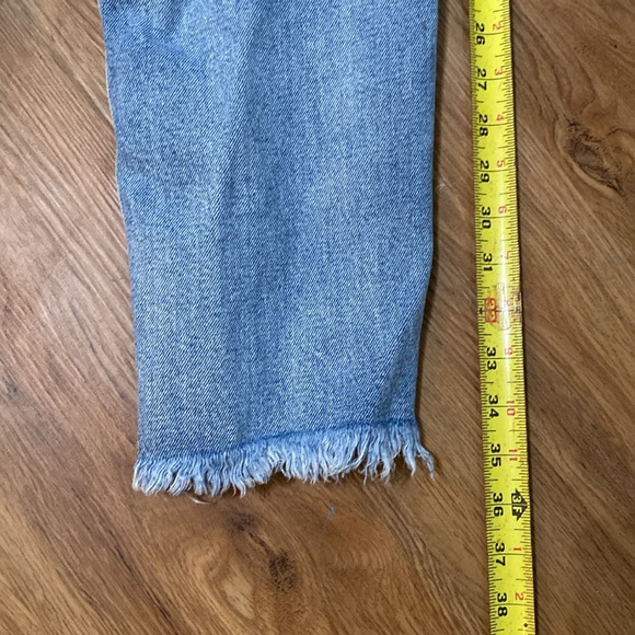 Distressed Cello Capri’s - Picture 10 of 11